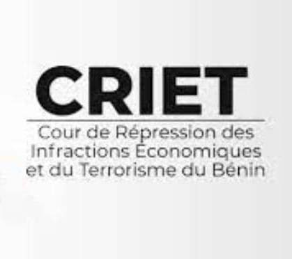 BÉNIN/ DISPARITION DE 04 MILLIARDS A LA DGI: La bande à Carlos Adohouannou comparait devant la CRIET