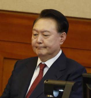 CORÉE DU SUD: Le président Yoon Suk-Yeol face à un procès en destitution